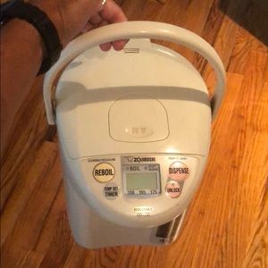 ZOJIRUSHI WATER WARMER (4litres)